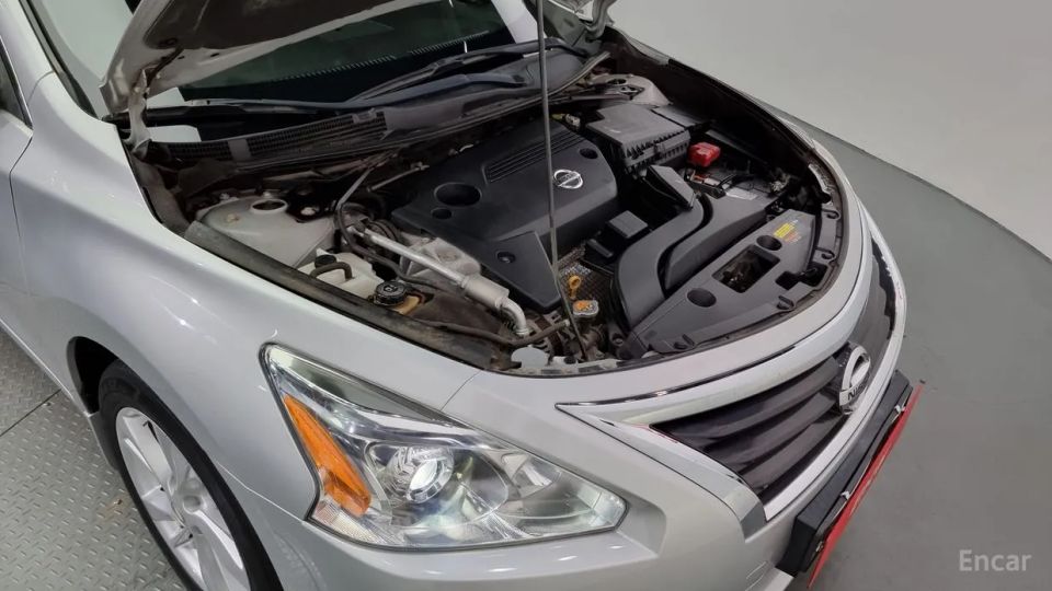 Nissan altima