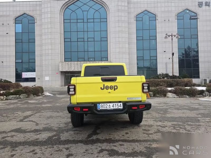 Jeep gladiator