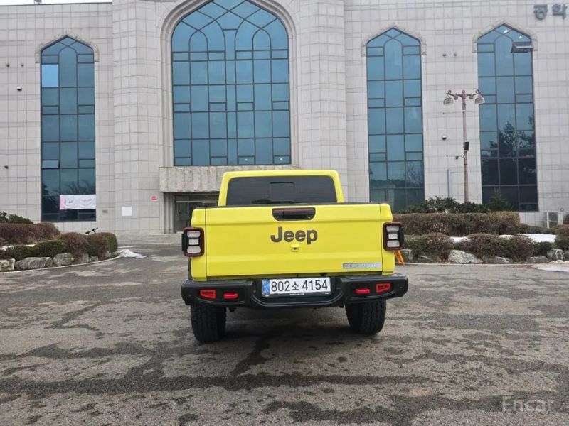 Jeep gladiator