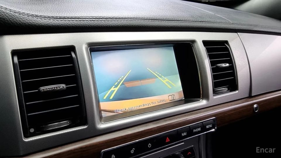 Jaguar xf