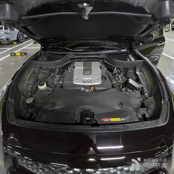 Infiniti QX70