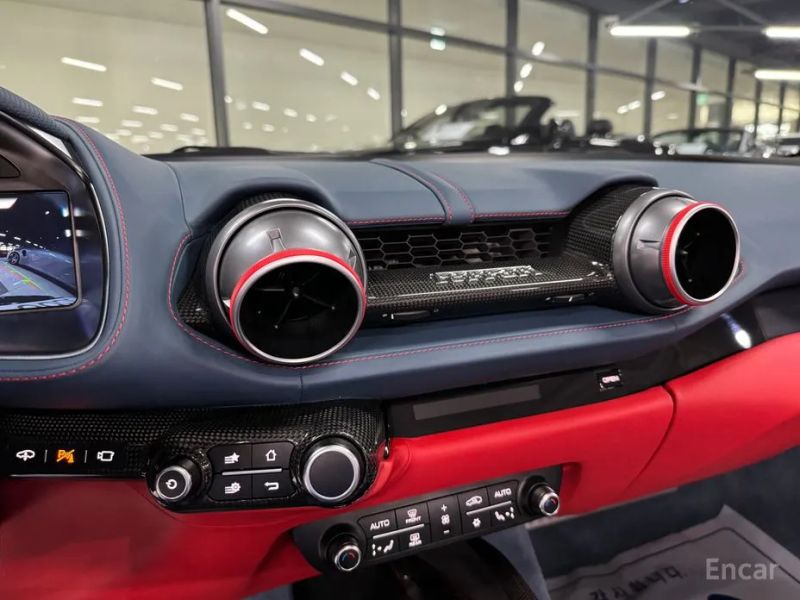 Ferrari 812