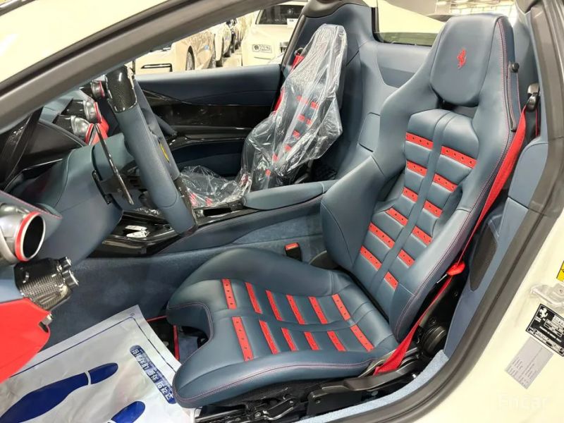 Ferrari 812