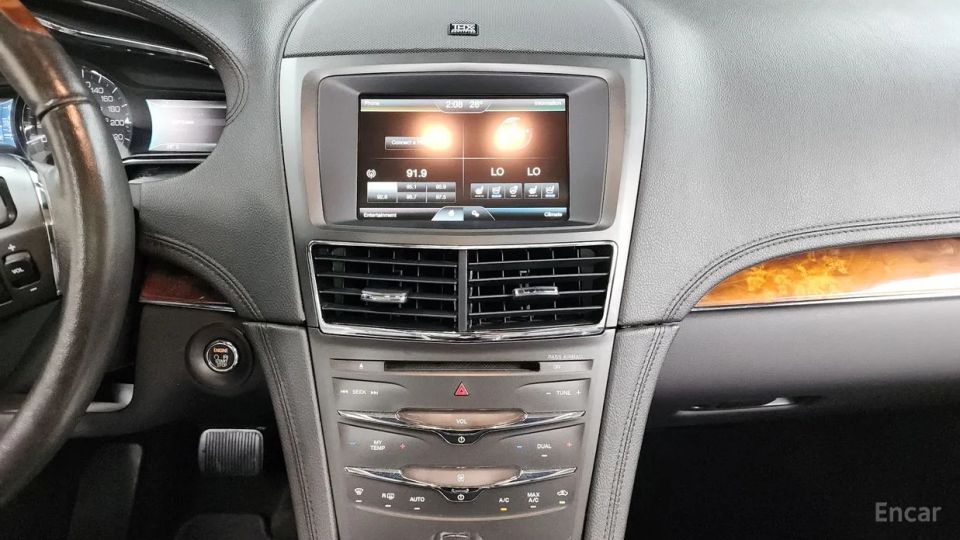 Lincoln MKT