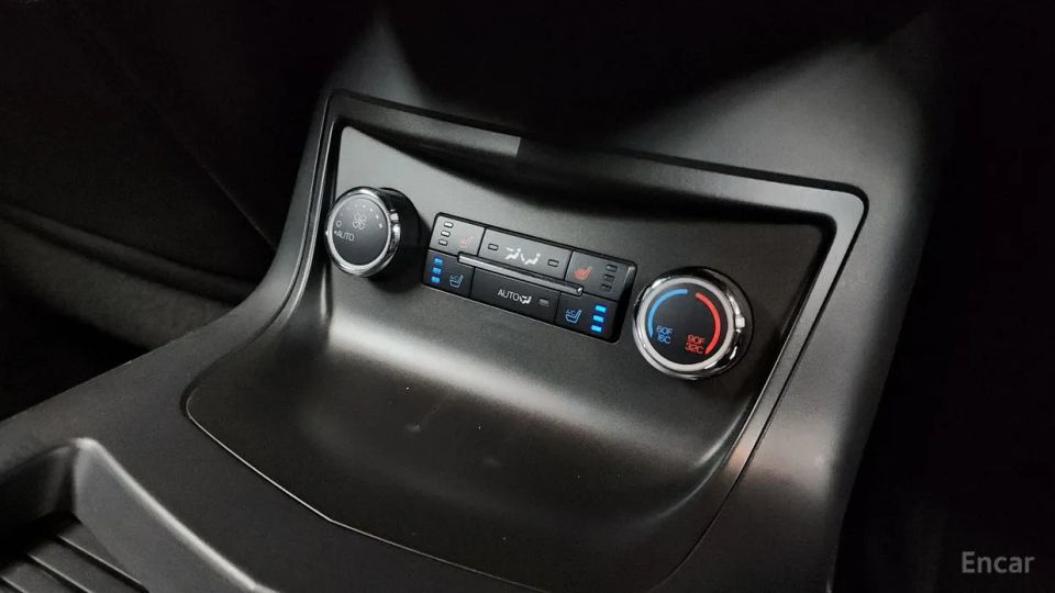 Lincoln MKT