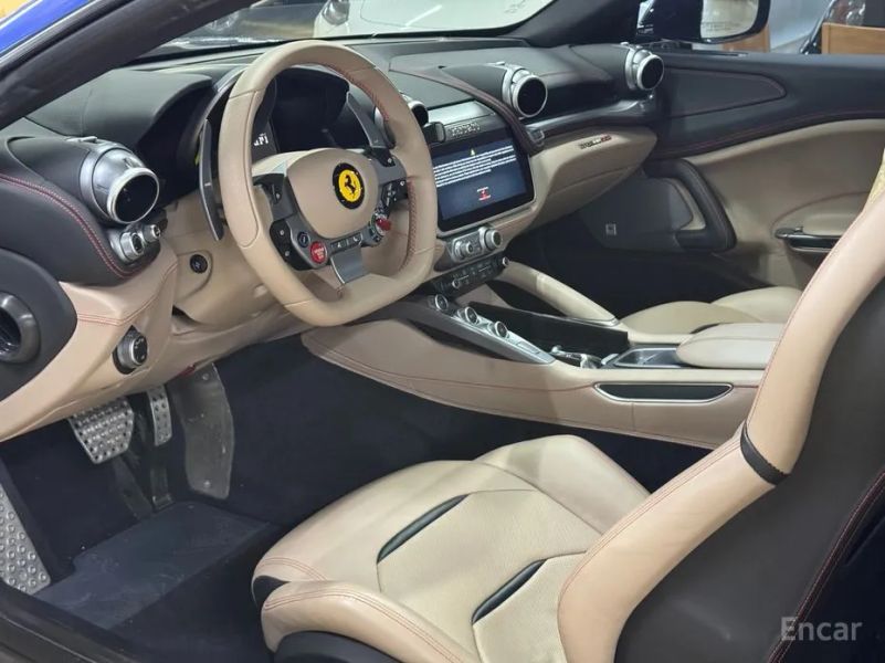 Ferrari GTC4 Lusso