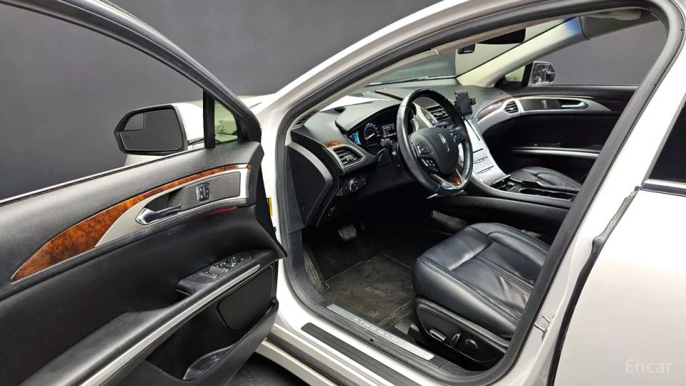 Lincoln MKZ