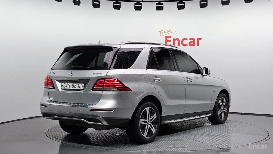 Mercedes-Benz M-class