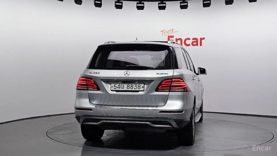 Mercedes-Benz M-class