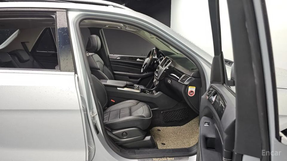Mercedes-Benz M-class