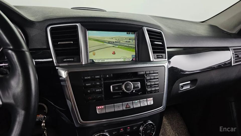 Mercedes-Benz M-class