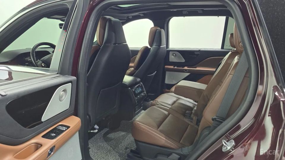 Lincoln Aviator