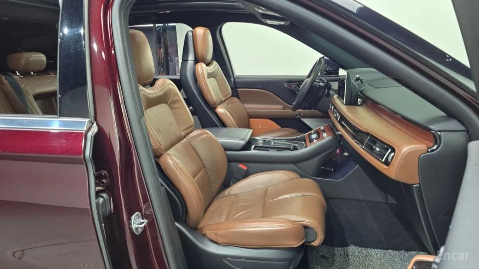 Lincoln Aviator