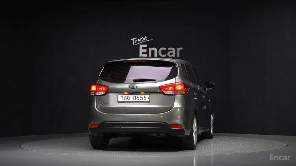 Kia Carens