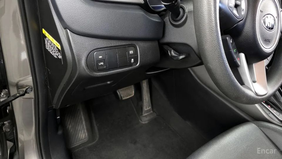Kia Carens