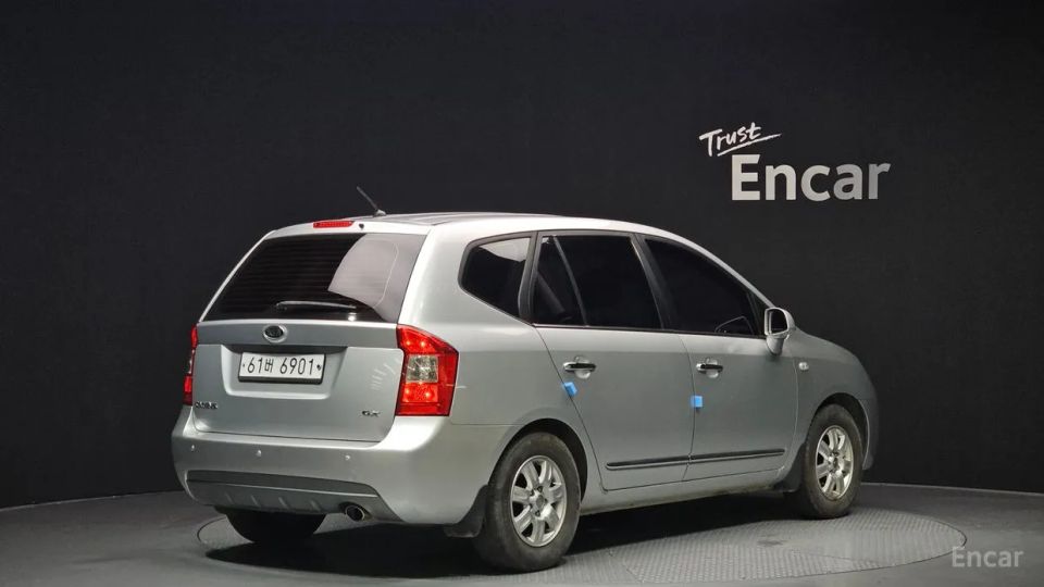 Kia Carens