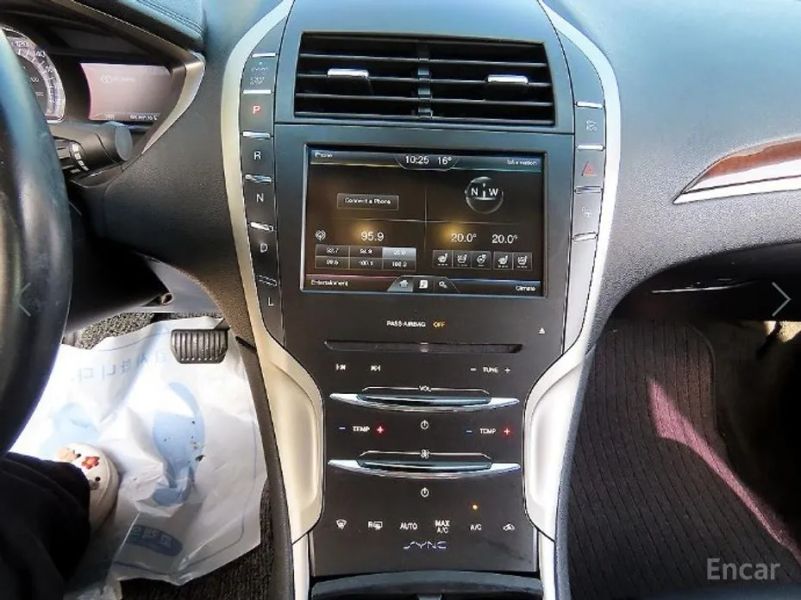 Lincoln MKZ