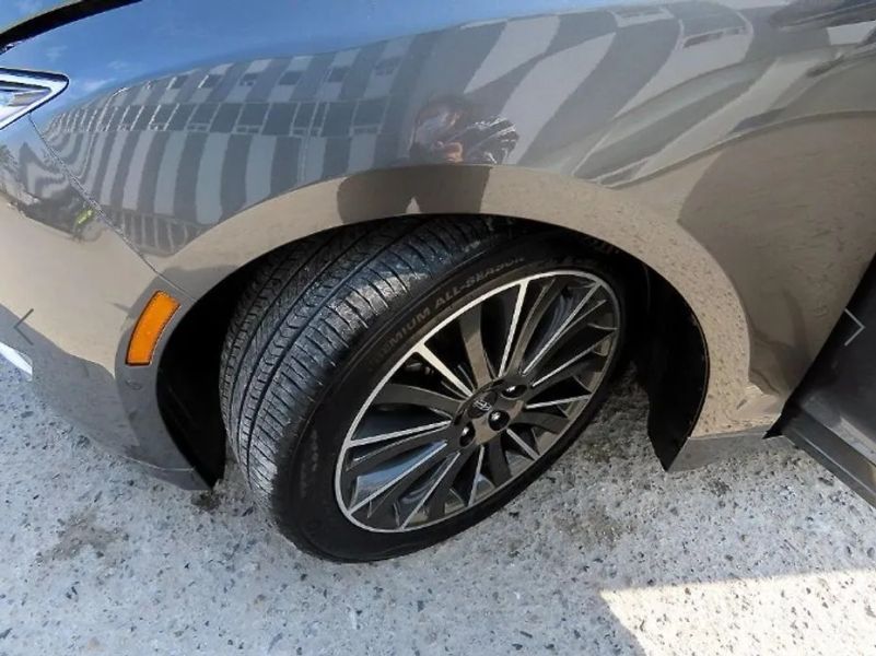 Lincoln MKZ