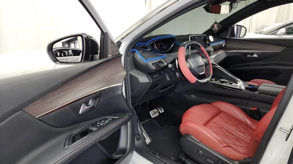 Peugeot 5008