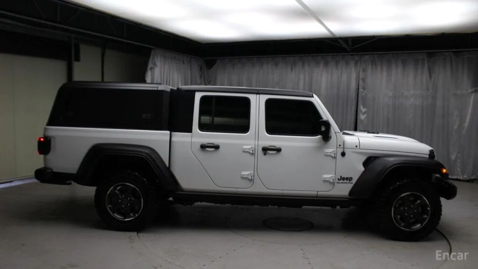 Jeep gladiator
