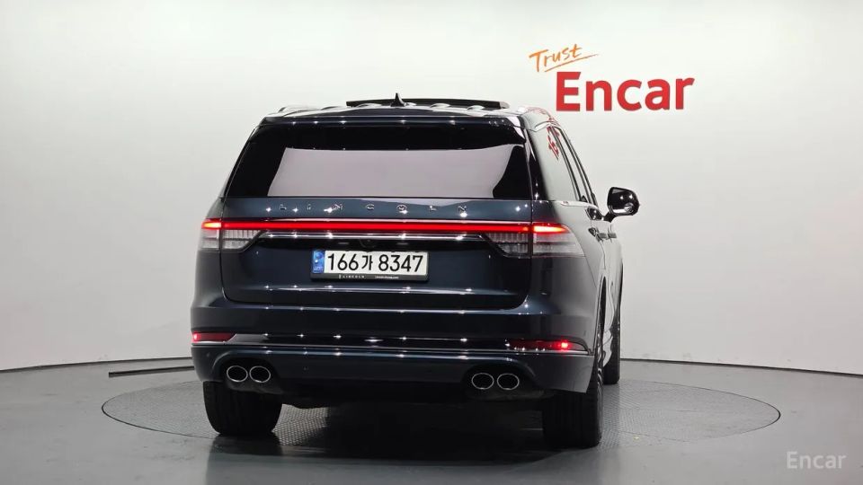 Lincoln Aviator