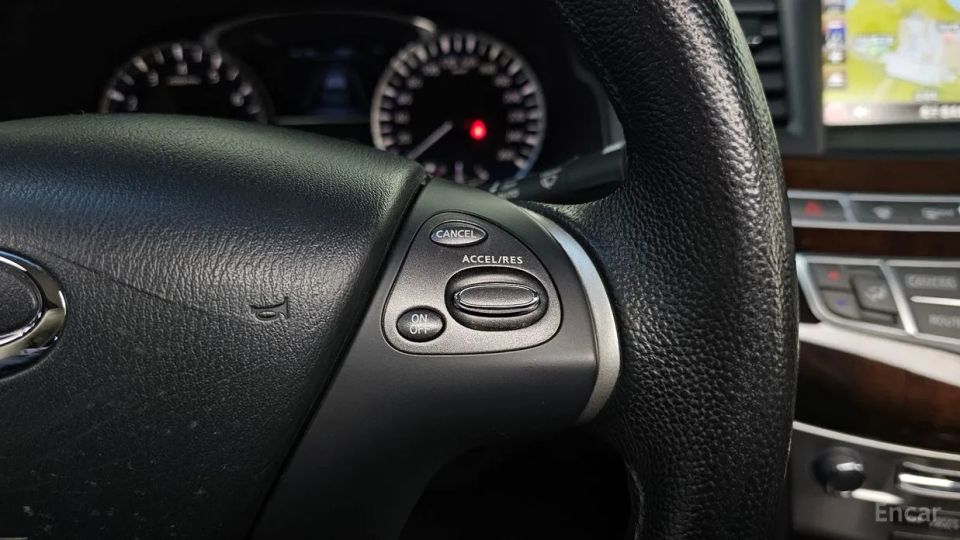 Infiniti JX