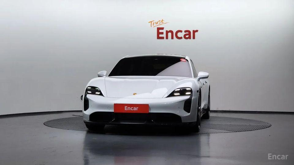 Porsche Taycan