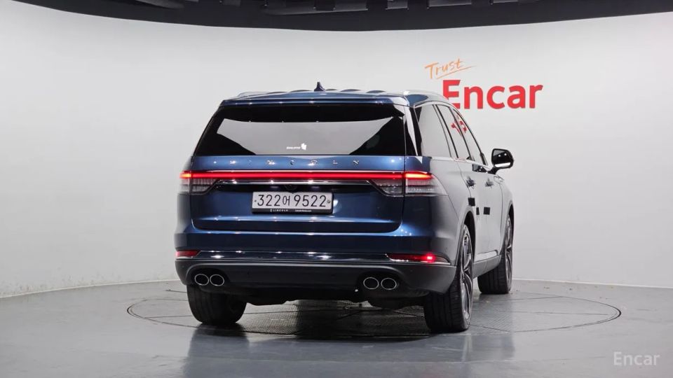 Lincoln Aviator