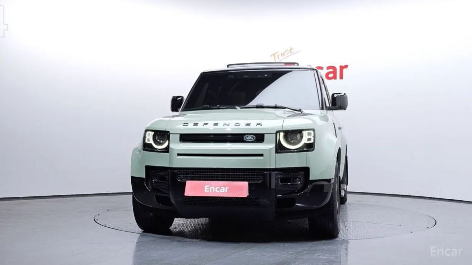 Land Rover Defender