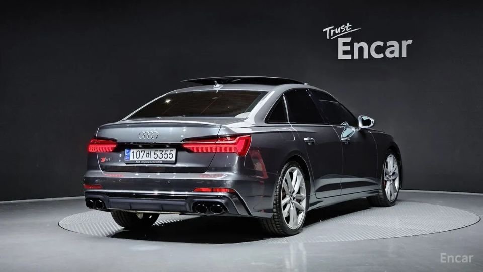 Audi S6