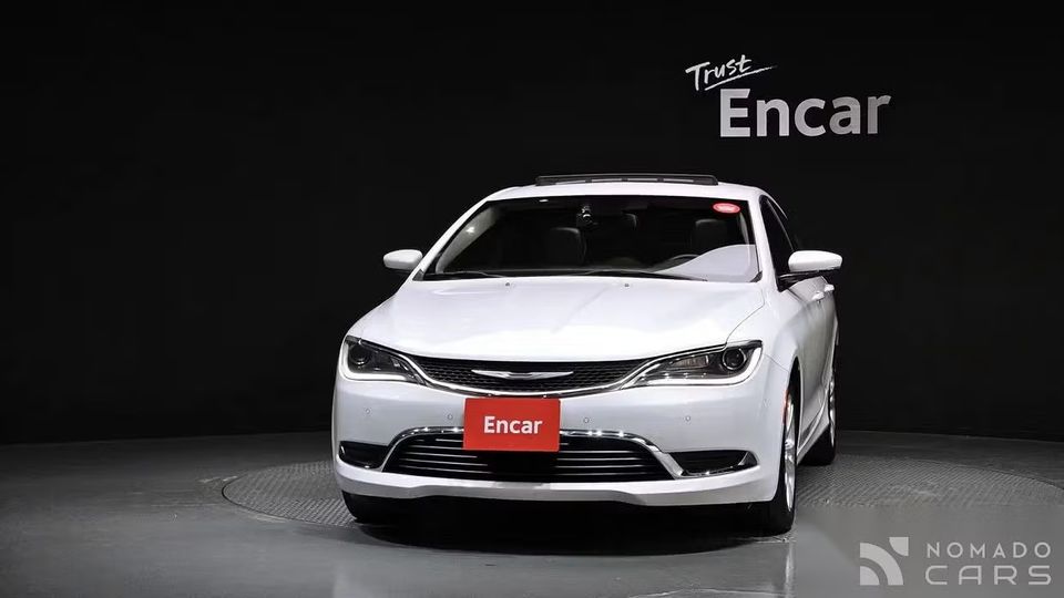 Chrysler 200