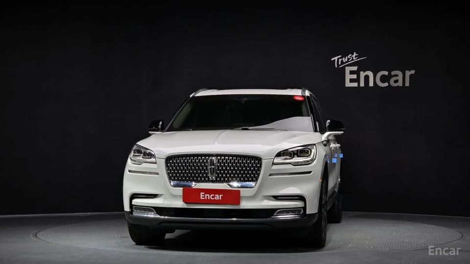 Lincoln Aviator