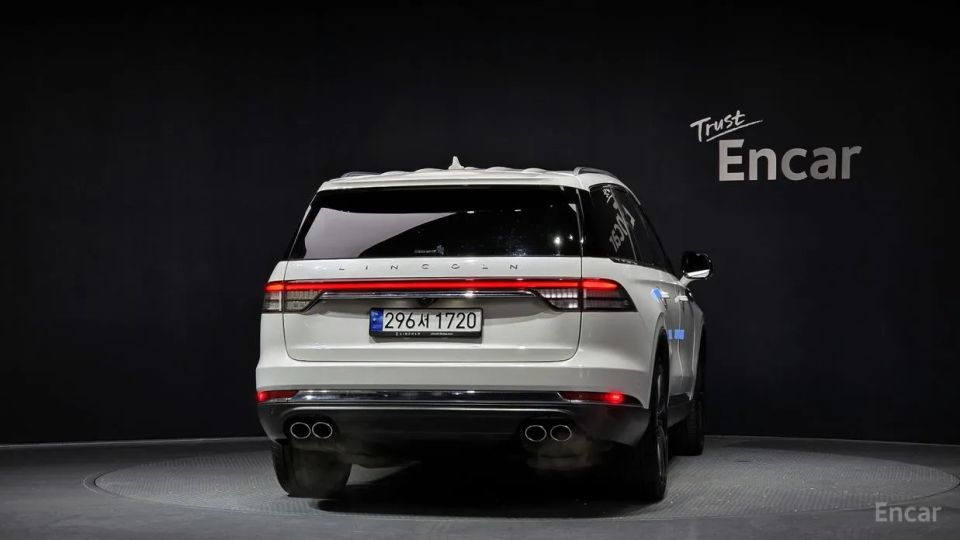 Lincoln Aviator