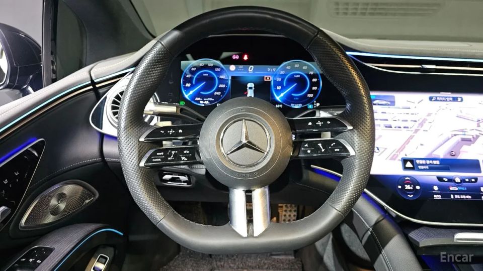 Mercedes-Benz EQS