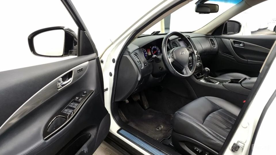 Infiniti EX