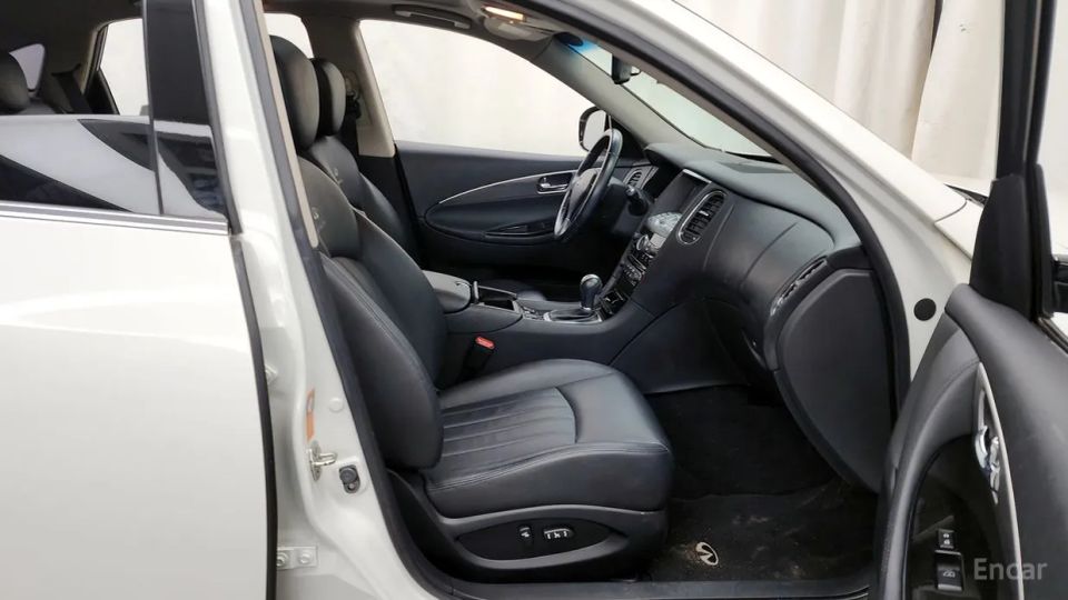 Infiniti EX