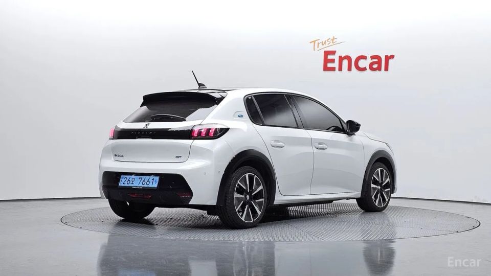Peugeot 208