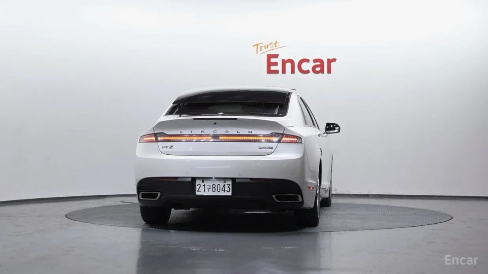 Lincoln MKZ
