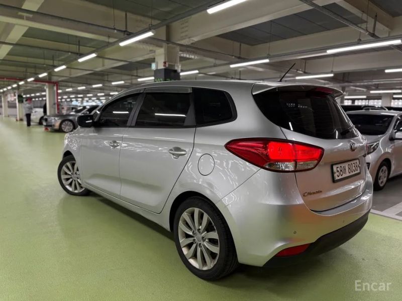 Kia Carens