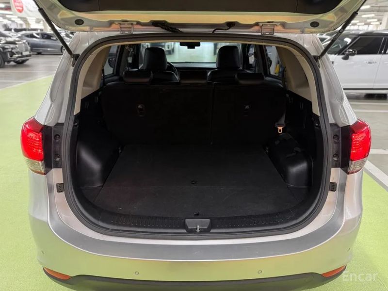 Kia Carens