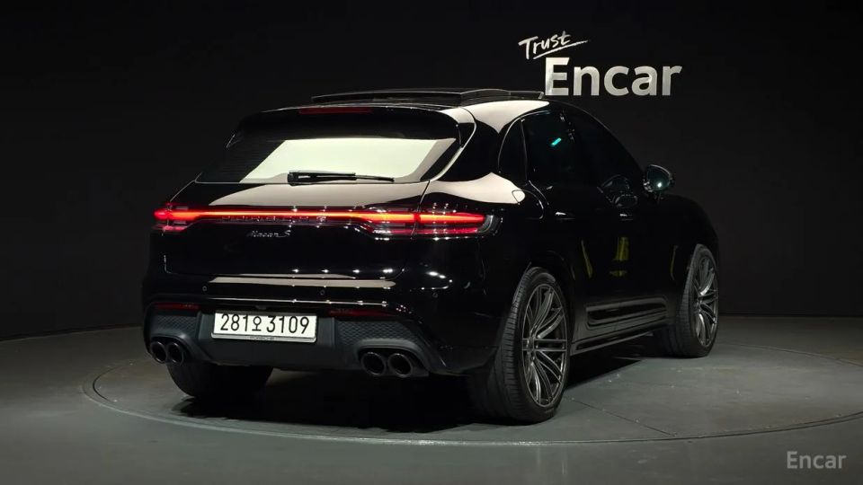 Porsche Macan