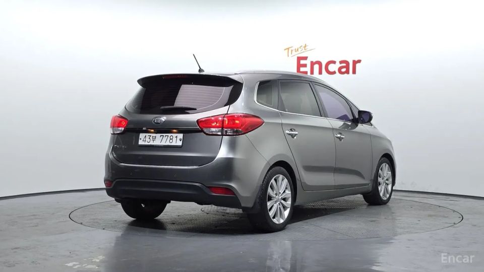 Kia Carens