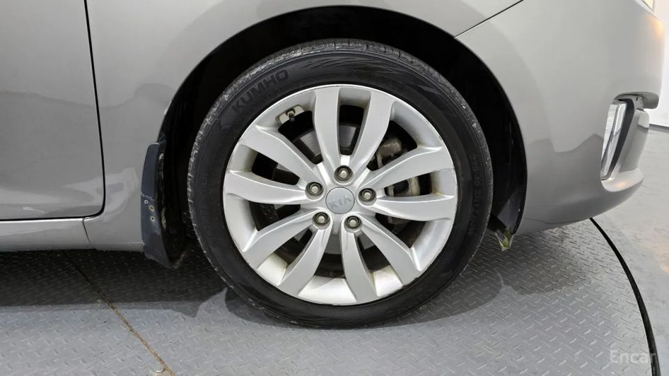 Kia Carens