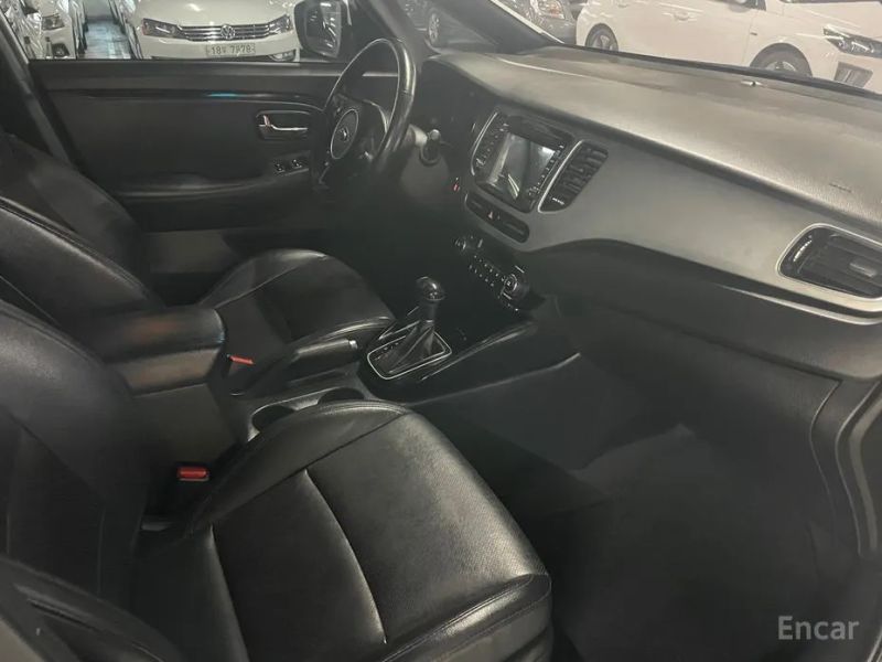 Kia Carens