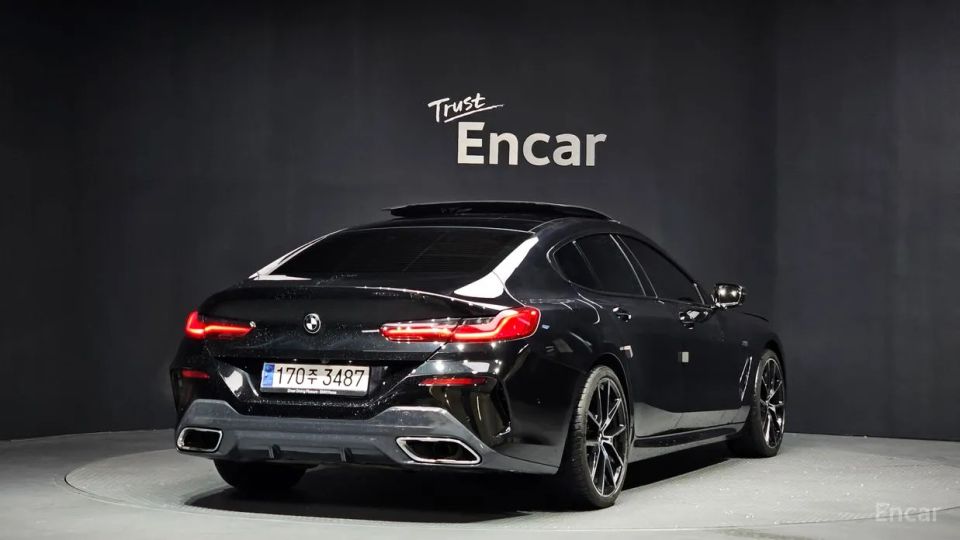 BMW 8-series