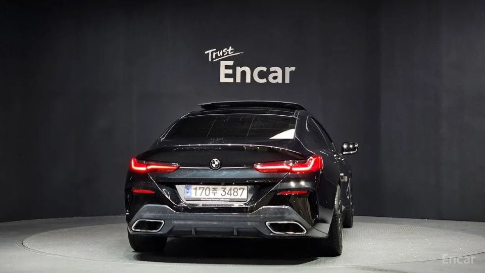 BMW 8-series
