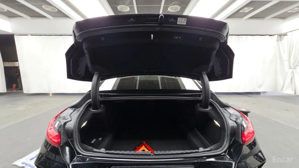 BMW 8-series