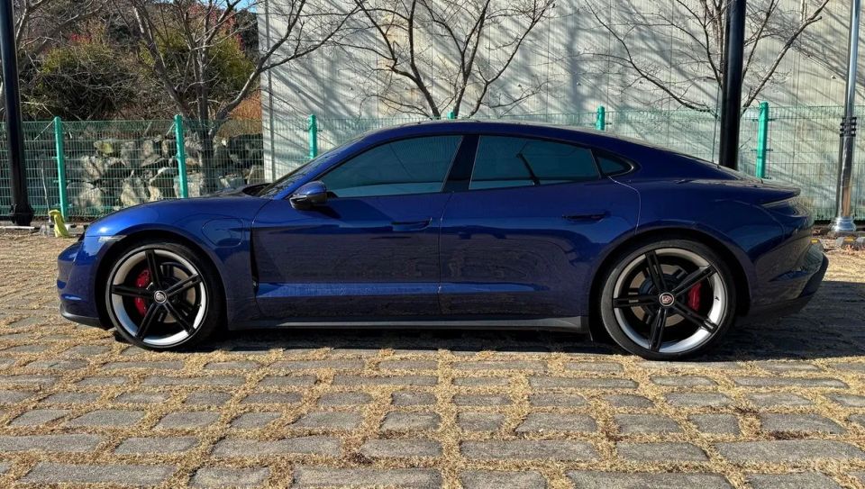 Porsche Taycan
