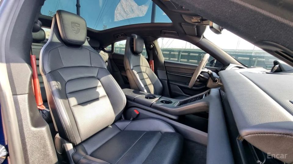Porsche Taycan