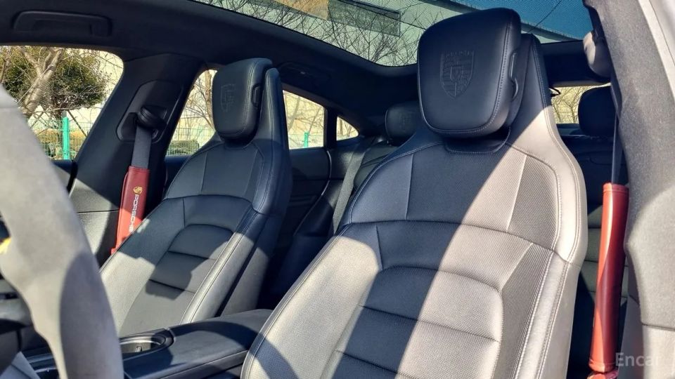 Porsche Taycan